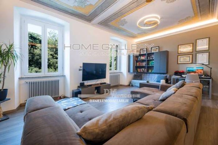 Appartamento con 6 locali in vendita in Via Pietro Paleocapa, Castelletto, Genova