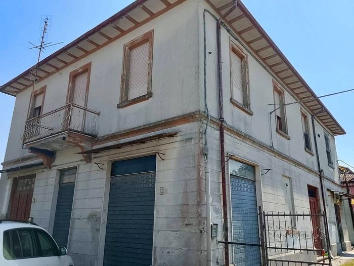 Casa con 6 locali in vendita in Via Travaglio, Migliarino, Fiscaglia