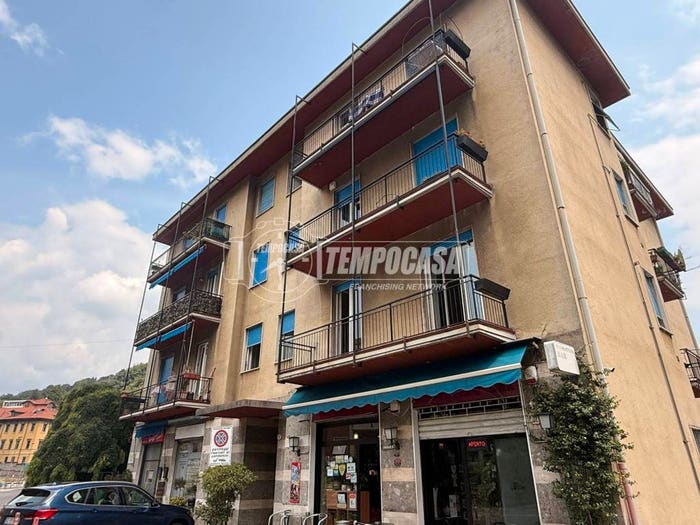 Appartamento trilocale in vendita in Largo Ceresio, Monte Olimpino, Como