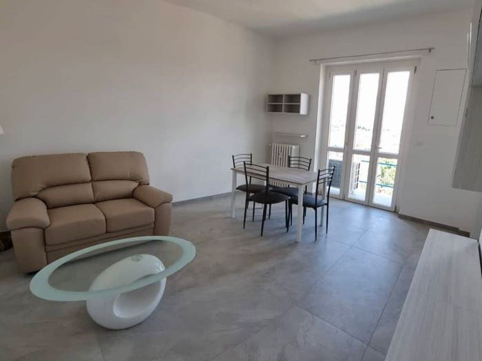 Appartamento bilocale in vendita in Viale Eloisia Barbaroux, Centro, Carmagnola
