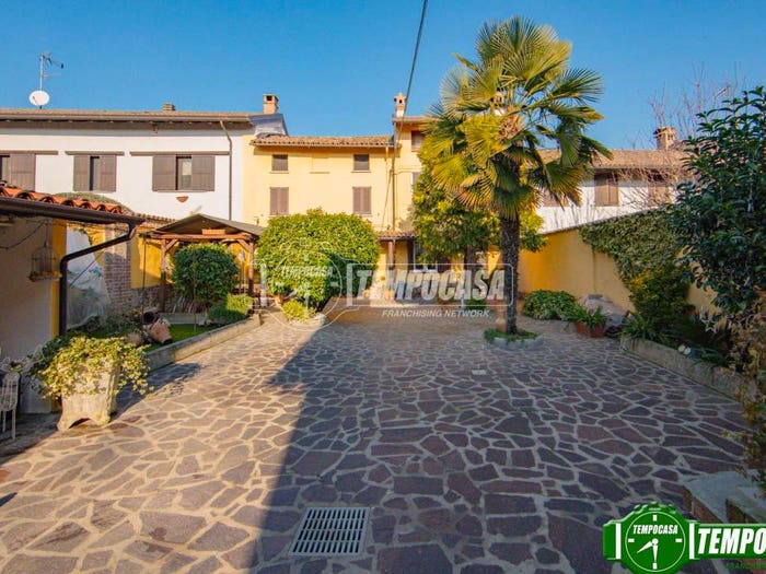 Casa con 5 locali in vendita in Vicolo Breva, Centro, Silvano Pietra