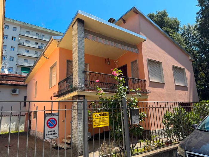 Casa con 6 locali in vendita in Via Guglielmo Marconi, Centro, Casalmaggiore