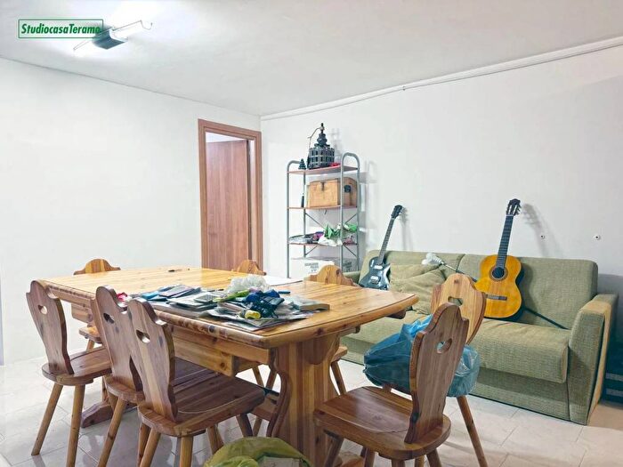 Appartamento monolocale in vendita in Via Felice Barnabei, Centro, Teramo