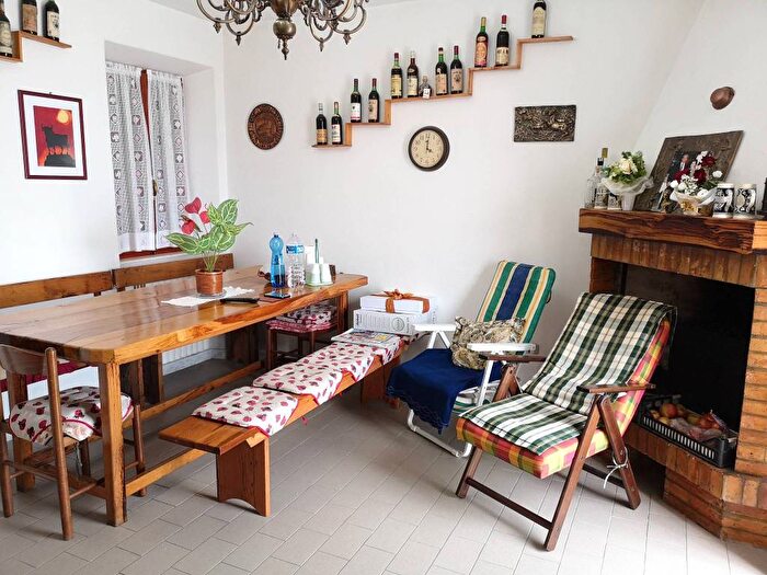 Casa quadrilocale in vendita in Via Roma, Centro, Monte Giberto