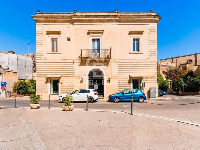 Casa con 6 locali in vendita in Piazza Giuseppe Garibaldi, San Cesario di Lecce
