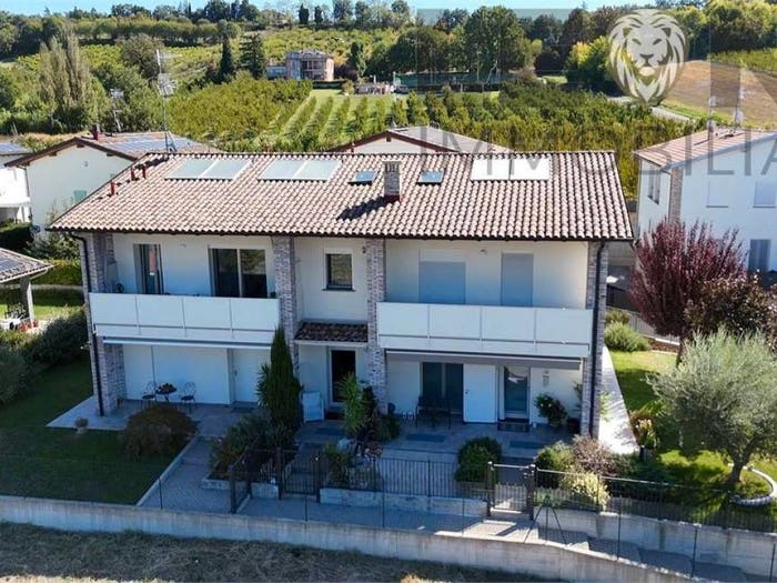 Casa con 6 locali in vendita in VIALE MICHELANGELO, Mulino, Savignano sul Panaro