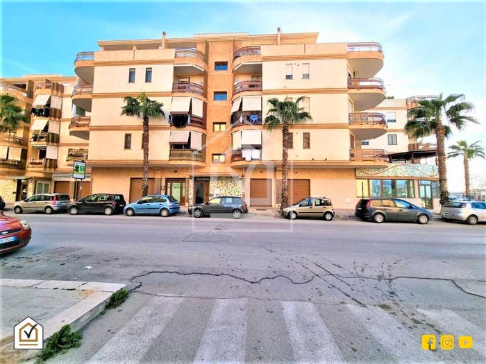 Appartamento trilocale in vendita in Trani