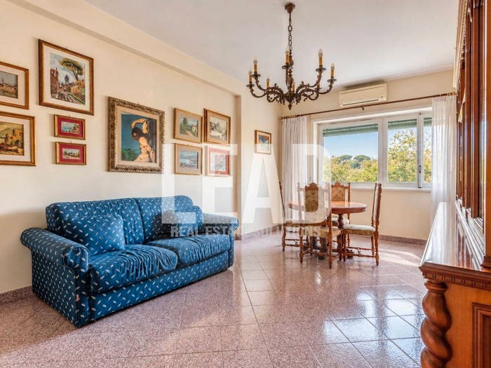 Appartamento trilocale in vendita in Via Pescaglia, Magliana, Roma