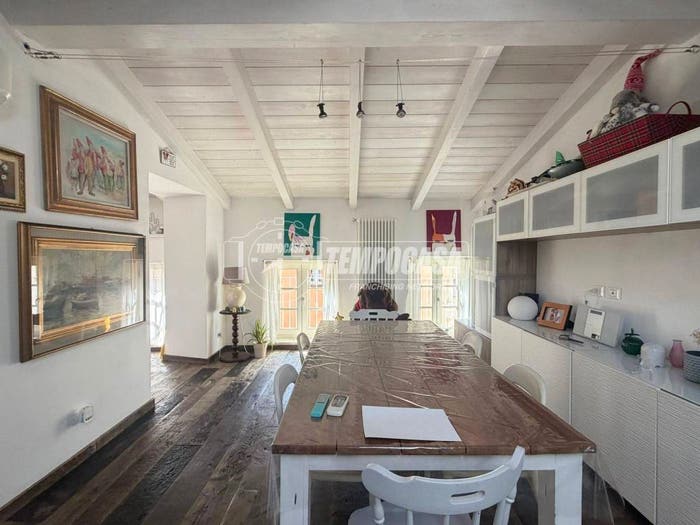 Casa con 5 locali in vendita in Via Felice Cavallotti, Centro, Massa