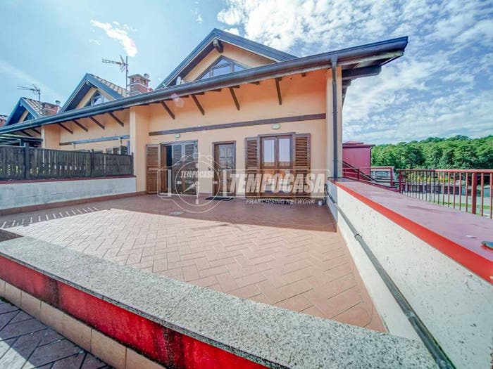 Appartamento quadrilocale in vendita in Via Sempione, Villaggi, Castelletto Sopra Ticino