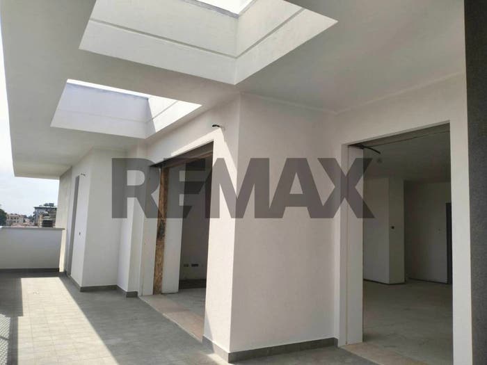 Casa quadrilocale in vendita in Via Curioni, Sciarè, Gallarate
