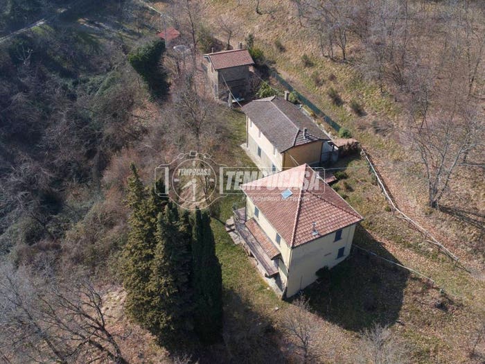 Casa quadrilocale in vendita in Via Giugnano, Marano, Gaggio Montano