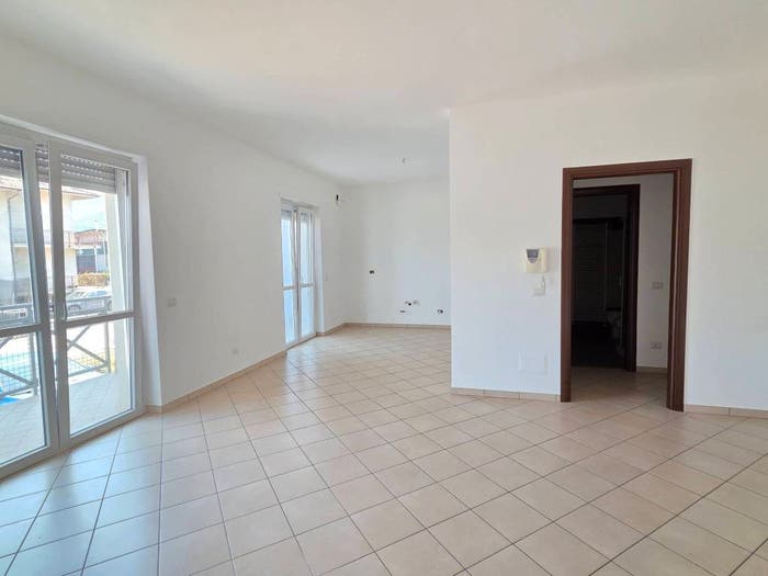 Appartamento quadrilocale in vendita in Via Frabosa, Centro, Villanova Mondovì