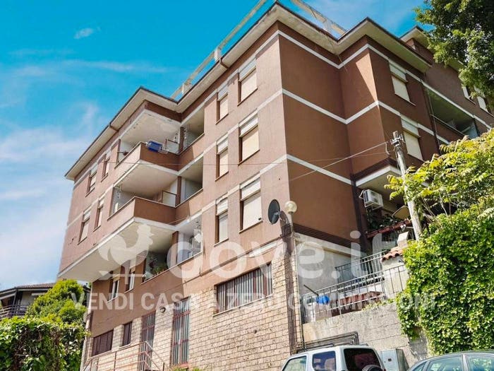 Appartamento trilocale in vendita in Via Principe di Piemonte, Centro, Colli sul Velino