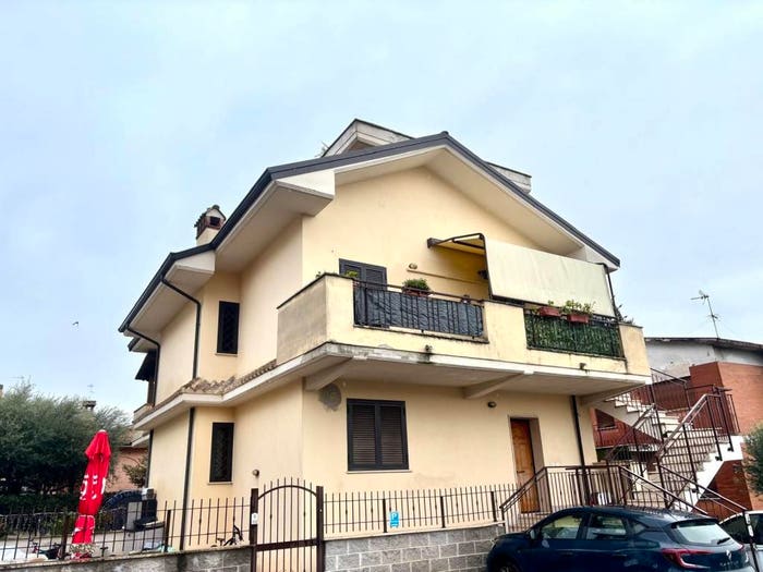 Appartamento bilocale in vendita in Via Pietro Mascagni, Centro, Mentana