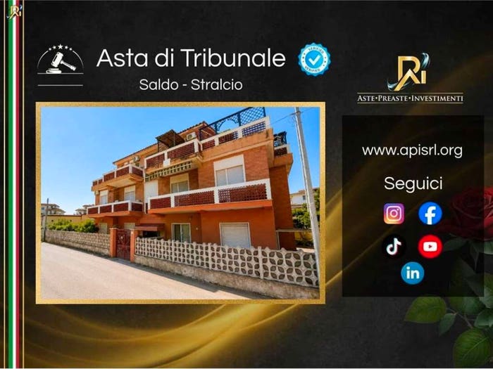 Appartamento quadrilocale in vendita in Lungomare Degli Ardeatini, Marina di Ardea Idrovora, Ardea