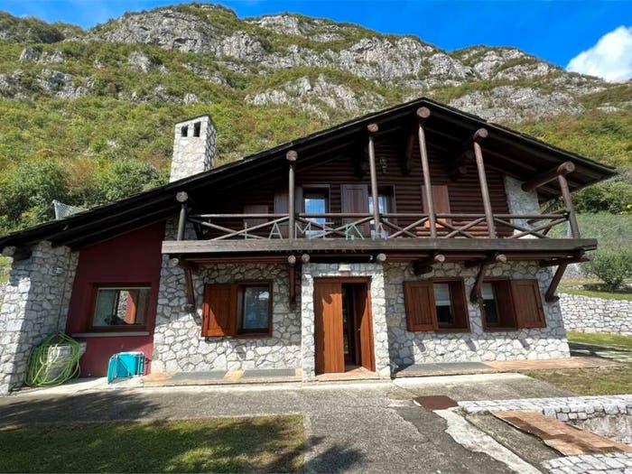 Casa con 5 locali in vendita in Via Borgo Olcese, Centro, Cividate Camuno