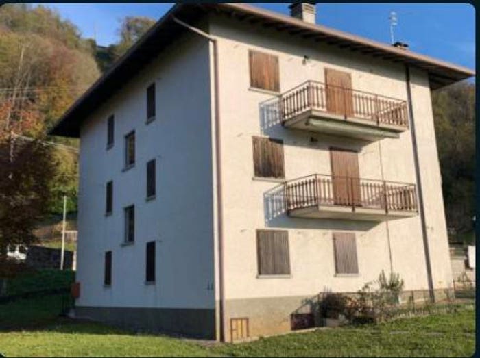 Appartamento bilocale in vendita in Via Don Antonio Locatelli, Costa Di Serina, Costa Serina
