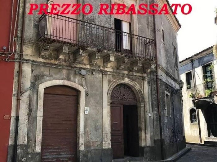 Casa monolocale in vendita in Piazza M Della Pineta, Linguaglossa