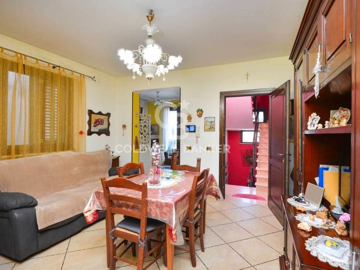 Appartamento quadrilocale in vendita in Via Caprarica, Centro, Cavallino