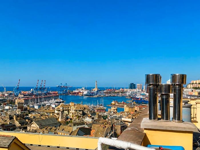 Appartamento bilocale in vendita in Salita di San Nicolosio, Carmine, Genova
