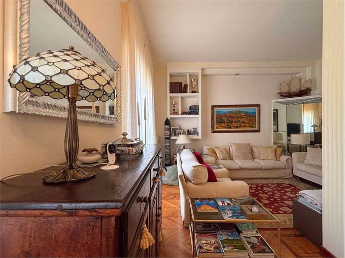 Casa con 6 locali in vendita in VIA LUDOVICO BERTONA, San Martino, Novara