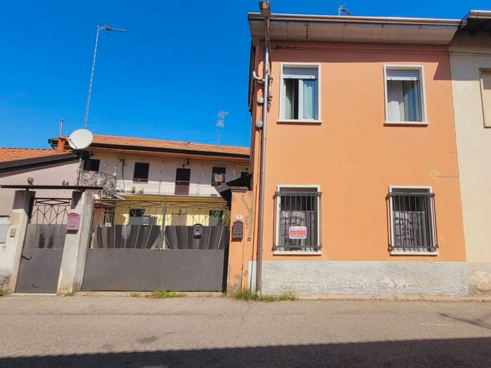 Appartamento bilocale in vendita in Via Francesco Baracca, Centro, Magnago