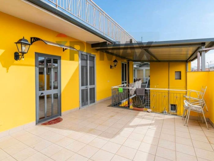 Appartamento con 6 locali in vendita in VIA MARINA, Fiumefreddo di Sicilia