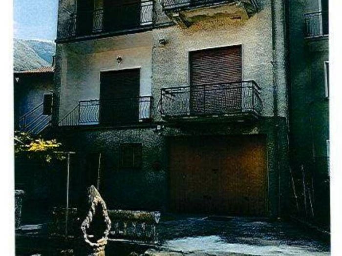 Appartamento trilocale in vendita in Via Alessandro Volta, Centro, Cortenova