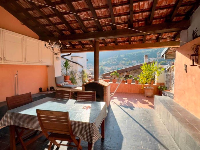 Appartamento con 5 locali in vendita in Via Forno, Dolceacqua