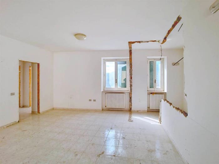 Appartamento con 6 locali in vendita in Piazza di Mezzo, Centro, Muro Lucano