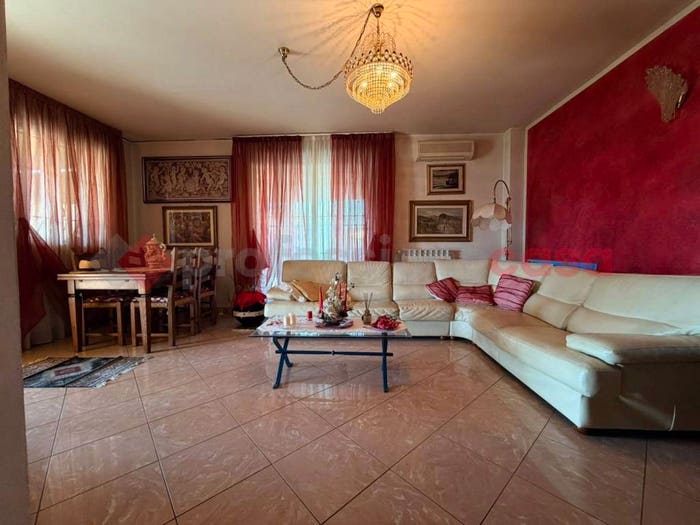 Casa con 6 locali in vendita in VIA MICHELANGIOLO, Centro, Poggio a Caiano