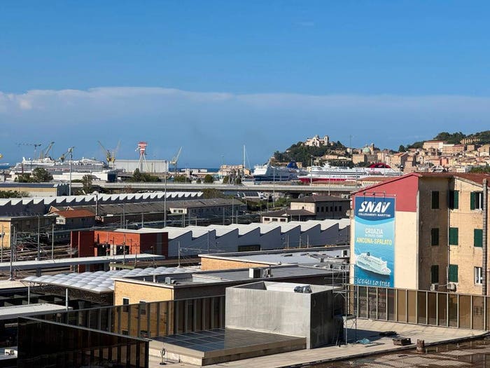 Appartamento bilocale in vendita in Stazione, Ancona