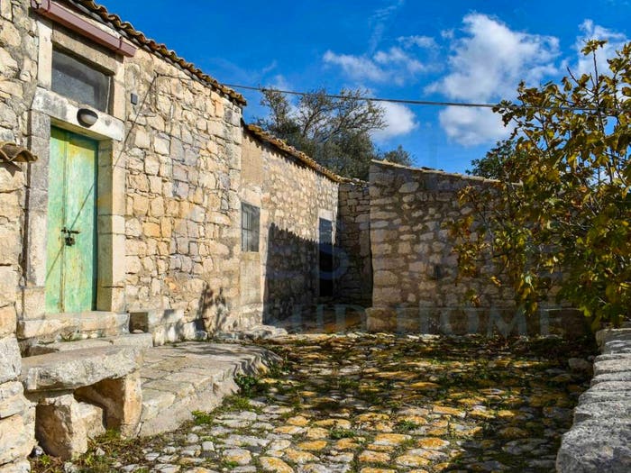 Casa in vendita in Strada Provinciale Chiaramonte, Giarratana