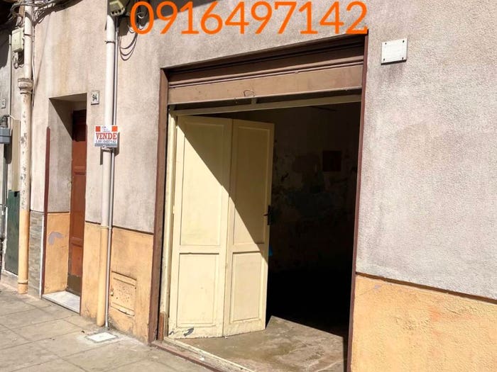 Appartamento quadrilocale in vendita in Via Montegrappa, Montegrappa, Palermo