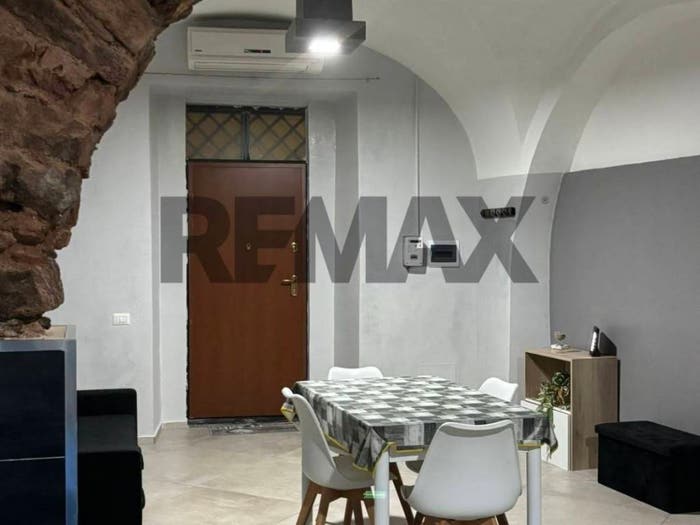 Appartamento bilocale in vendita in Via Rotonda, Centro Storico, Catania