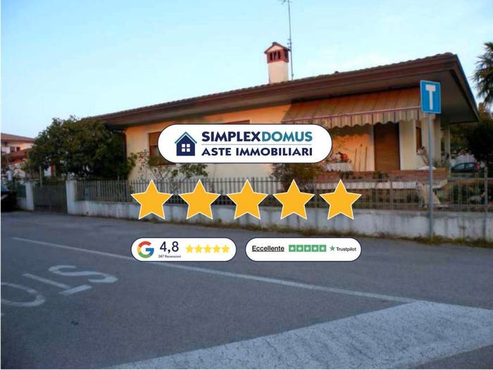 Casa con 6 locali in vendita in Via Piemonte, Centro, Porcia