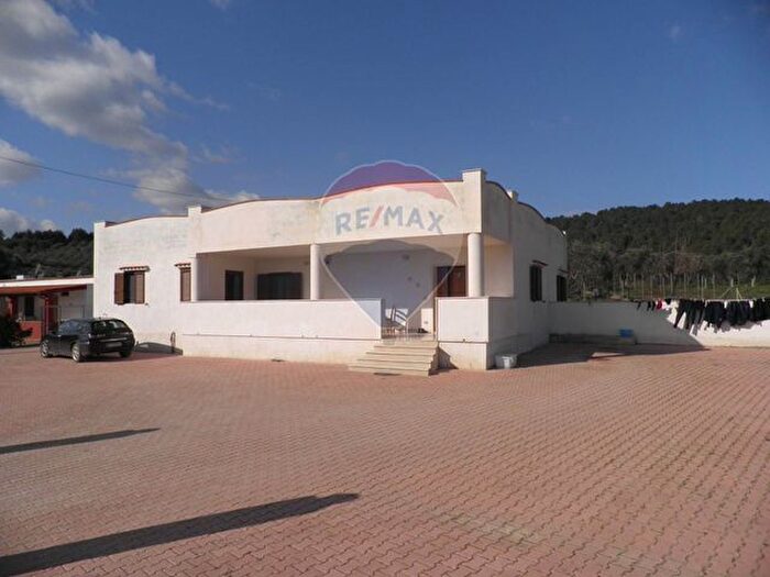Casa con 5 locali in vendita in Località Piano Grande, Vieste