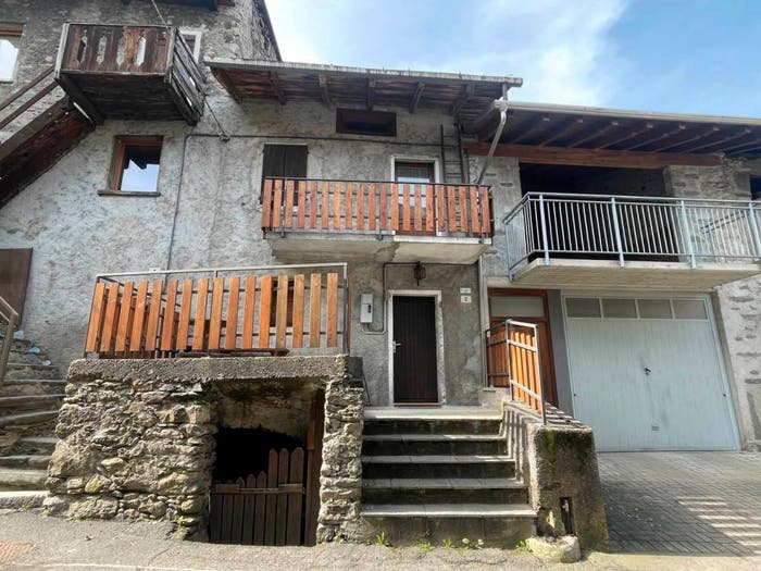 Casa quadrilocale in vendita in Via Rocchi, Centro, Colorina
