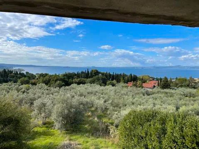 Casa quadrilocale in vendita in Loc Il Poggio No Number, Bolsena