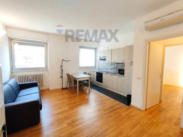 Appartamento quadrilocale in vendita in via farini, Farini, Milano