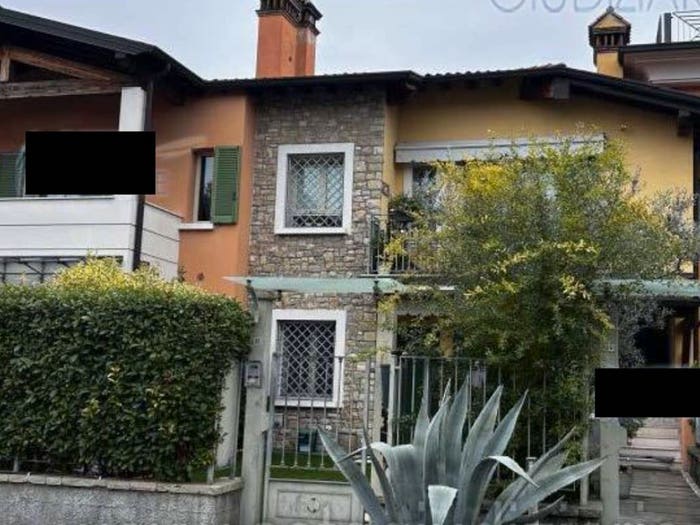 Appartamento trilocale in vendita in Via Livorno, Chiesanuova, Brescia