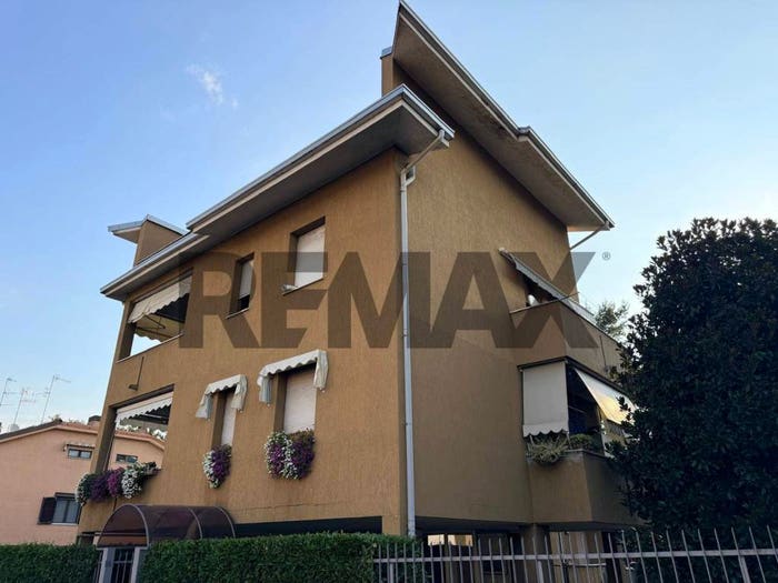 Appartamento trilocale in vendita in via per San Giorgio, Parco Castello, Legnano