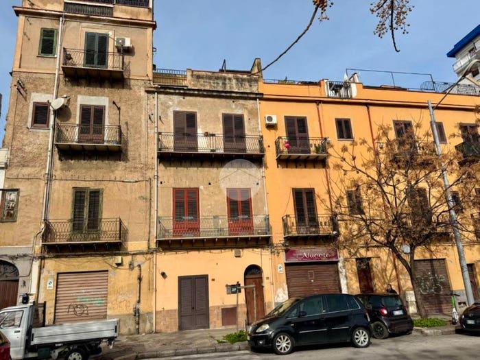 Appartamento quadrilocale in vendita in CORSO CALATAFIMI, Calatafimi Alta, Palermo