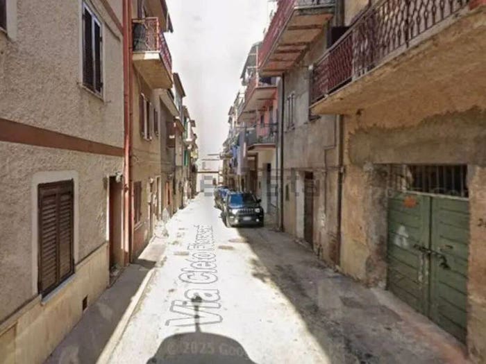 Casa con 6 locali in vendita in Via Don Pietro Borgia, Montorio Romano