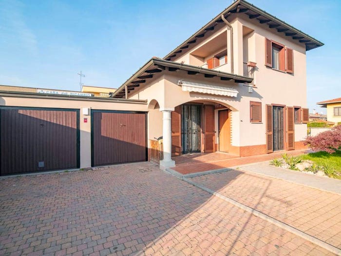 Casa quadrilocale in vendita in Via Bruno Buozzi, Centro, Mortara