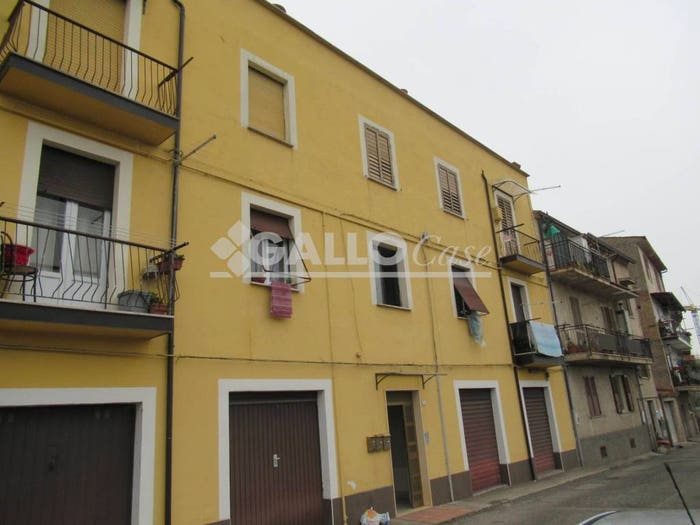 Appartamento quadrilocale in vendita in Corso Vittorio Emanuele, Centro Storico, Cosenza
