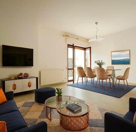 Appartamento con 5 locali in vendita in Via Carlo Giovanni Sforza, Avenza, Carrara