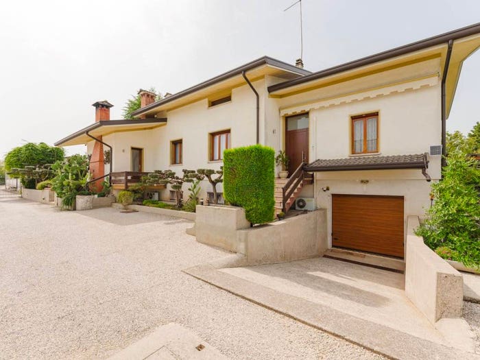 Casa con 6 locali in vendita in Via Maglio Mercatelli, Priula Colfosco, Susegana