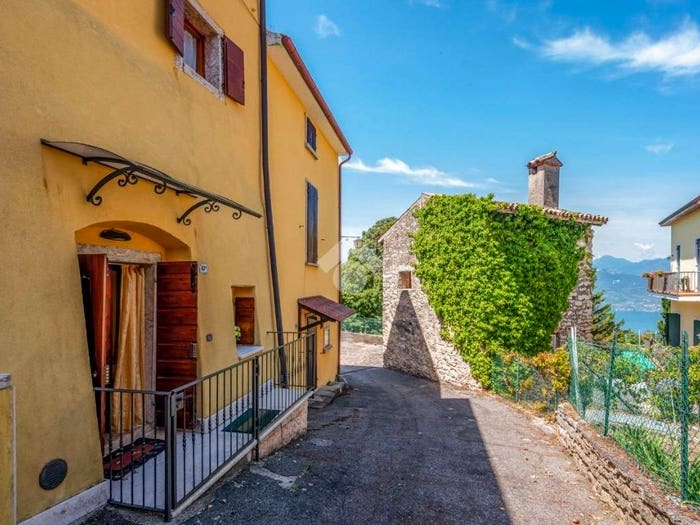 Casa trilocale in vendita in Contrada Cà Schena, San Zeno, San Zeno di Montagna